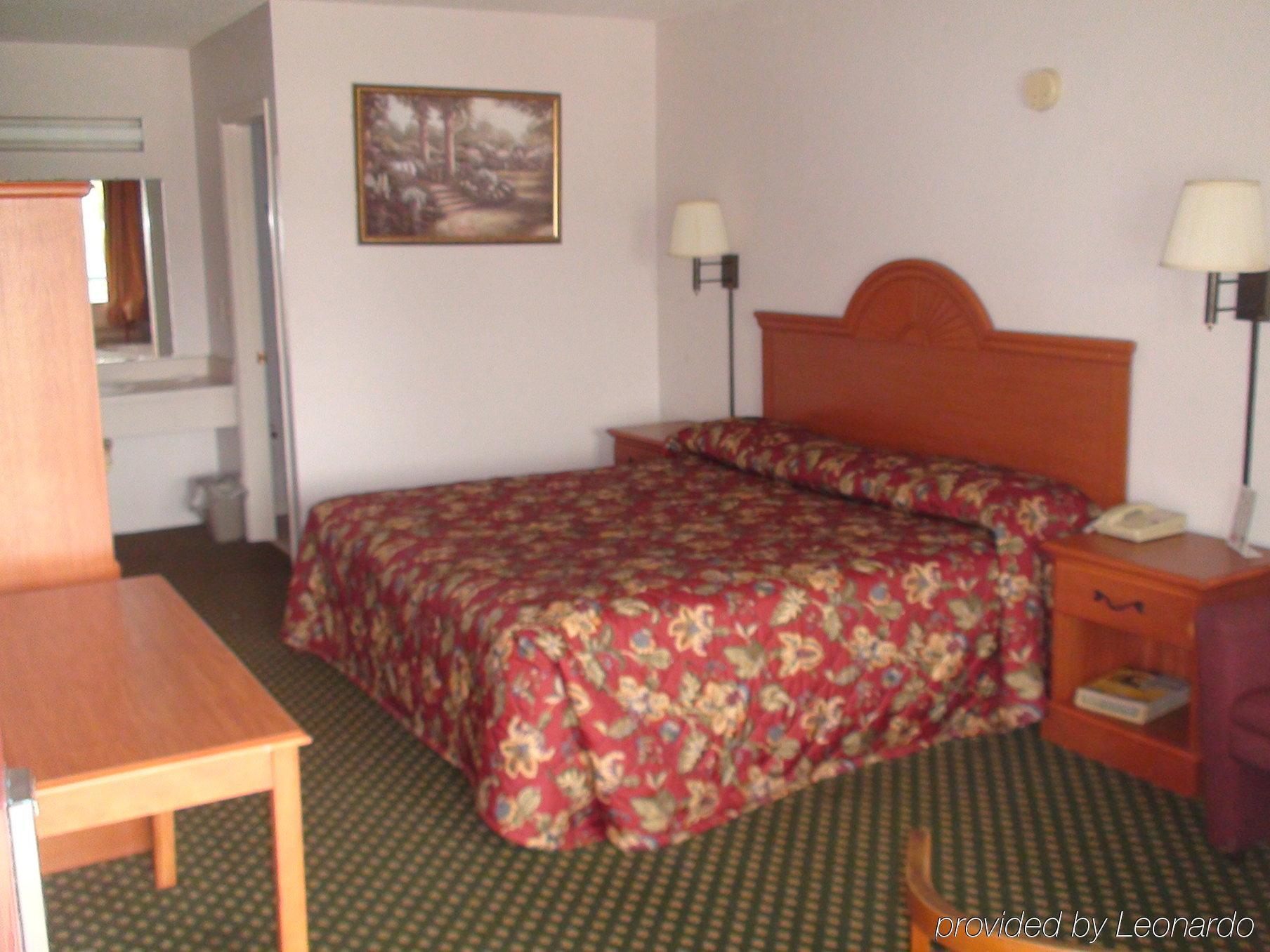 Westmont Inn - Lakeland Room photo